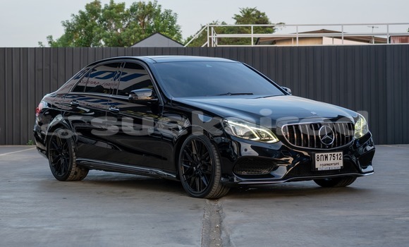 ซื้อ รถมือสอง Mercedes-Benz E200 สีดำ รถยนต์ ใน %{เมือง} ใน กรุงเทพมหานคร ซื้อ รถมือสอง Mercedes-Benz E200 สีดำ รถยนต์ ใน %{เมือง} ใน กรุงเทพมหานคร