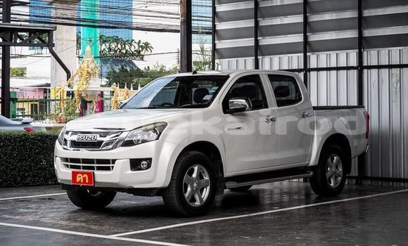 ซื้อ รถมือสอง Isuzu D-Max ขาว รถยนต์ ใน %{เมือง} ใน กรุงเทพมหานคร