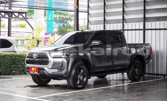 ซื้อ รถมือสอง Toyota Hiluxe Revo สีดำ รถยนต์ ใน %{เมือง} ใน กรุงเทพมหานคร