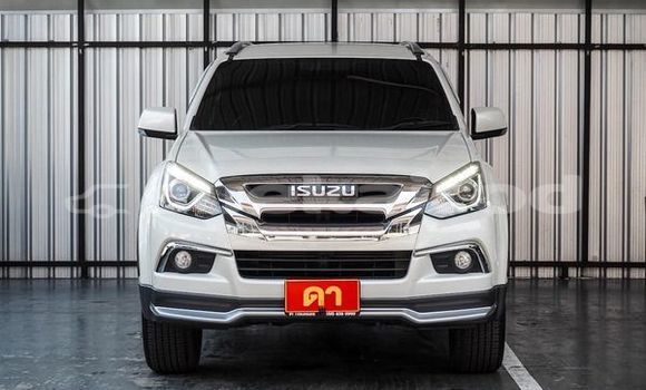 Buy Used Isuzu MU-X White Car in Bangkok in Bangkok Buy Used Isuzu MU-X White Car in Bangkok in Bangkok