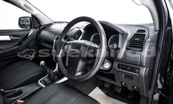 ซื้อ รถมือสอง Isuzu D-Max สีดำ รถยนต์ ใน %{เมือง} ใน กรุงเทพมหานคร ซื้อ รถมือสอง Isuzu D-Max สีดำ รถยนต์ ใน %{เมือง} ใน กรุงเทพมหานคร