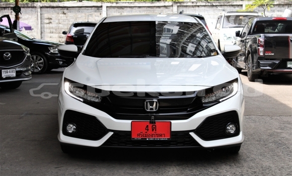 Buy Used Honda Civic White Car in Bangkok in Bangkok