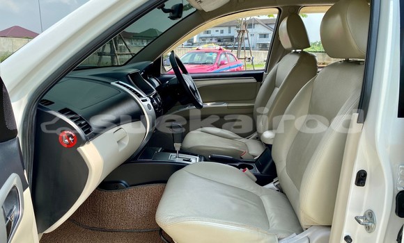 Buy Used Mitsubishi Pajero Sport White Car in Bangkok in Bangkok Buy Used Mitsubishi Pajero Sport White Car in Bangkok in Bangkok