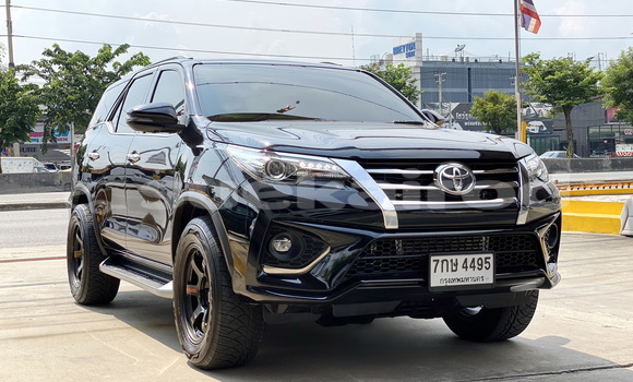 Buy Used Toyota Fortuner Black Car in Bangkok in Bangkok