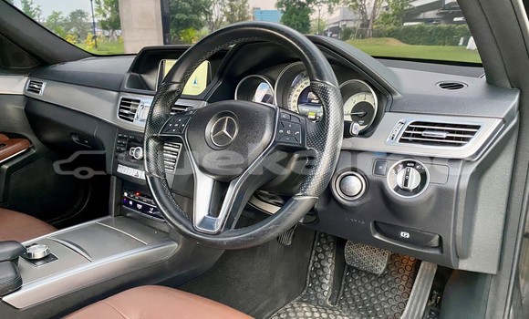 ซื้อ รถมือสอง Mercedes-Benz E-Classe สีดำ รถยนต์ ใน %{เมือง} ใน กรุงเทพมหานคร ซื้อ รถมือสอง Mercedes-Benz E-Classe สีดำ รถยนต์ ใน %{เมือง} ใน กรุงเทพมหานคร