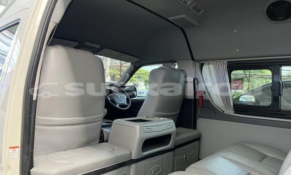 ซื้อ รถมือสอง Toyota Commuter ขาว รถยนต์ ใน %{เมือง} ใน กรุงเทพมหานคร ซื้อ รถมือสอง Toyota Commuter ขาว รถยนต์ ใน %{เมือง} ใน กรุงเทพมหานคร