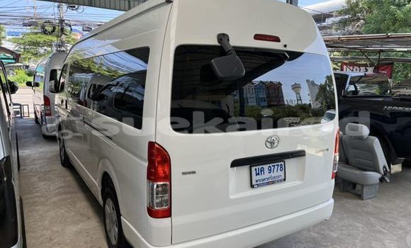 ซื้อ รถมือสอง Toyota Commuter ขาว รถยนต์ ใน %{เมือง} ใน กรุงเทพมหานคร ซื้อ รถมือสอง Toyota Commuter ขาว รถยนต์ ใน %{เมือง} ใน กรุงเทพมหานคร