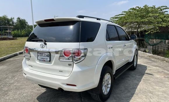 ซื้อ รถมือสอง Toyota Fortuner ขาว รถยนต์ ใน %{เมือง} ใน กรุงเทพมหานคร ซื้อ รถมือสอง Toyota Fortuner ขาว รถยนต์ ใน %{เมือง} ใน กรุงเทพมหานคร