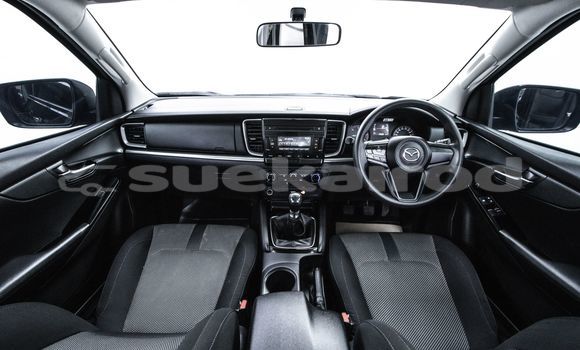 ซื้อ รถมือสอง Mazda BT-50 สีดำ รถยนต์ ใน %{เมือง} ใน กรุงเทพมหานคร ซื้อ รถมือสอง Mazda BT-50 สีดำ รถยนต์ ใน %{เมือง} ใน กรุงเทพมหานคร