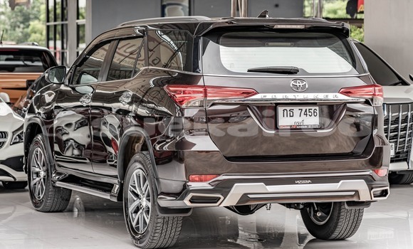 ซื้อ รถมือสอง Toyota Fortuner สีน้ำตาล รถยนต์ ใน %{เมือง} ใน กรุงเทพมหานคร ซื้อ รถมือสอง Toyota Fortuner สีน้ำตาล รถยนต์ ใน %{เมือง} ใน กรุงเทพมหานคร