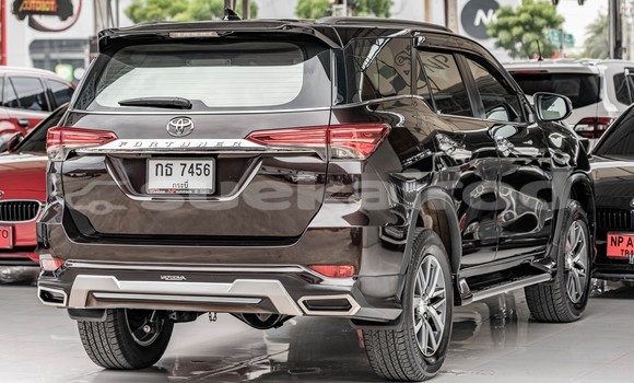 ซื้อ รถมือสอง Toyota Fortuner สีน้ำตาล รถยนต์ ใน %{เมือง} ใน กรุงเทพมหานคร ซื้อ รถมือสอง Toyota Fortuner สีน้ำตาล รถยนต์ ใน %{เมือง} ใน กรุงเทพมหานคร
