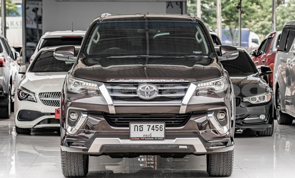 ซื้อ รถมือสอง Toyota Fortuner สีน้ำตาล รถยนต์ ใน %{เมือง} ใน กรุงเทพมหานคร ซื้อ รถมือสอง Toyota Fortuner สีน้ำตาล รถยนต์ ใน %{เมือง} ใน กรุงเทพมหานคร