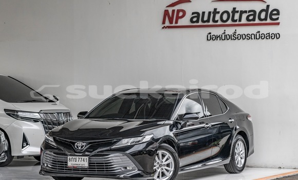 ซื้อ รถมือสอง Toyota Camry สีดำ รถยนต์ ใน %{เมือง} ใน กรุงเทพมหานคร