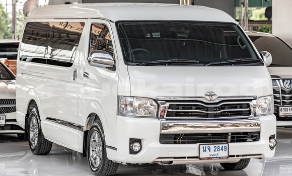 Buy Used Toyota Ventury White Car in Bangkok in Bangkok Buy Used Toyota Ventury White Car in Bangkok in Bangkok