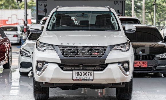 ซื้อ รถมือสอง Toyota Fortuner ขาว รถยนต์ ใน %{เมือง} ใน กรุงเทพมหานคร ซื้อ รถมือสอง Toyota Fortuner ขาว รถยนต์ ใน %{เมือง} ใน กรุงเทพมหานคร