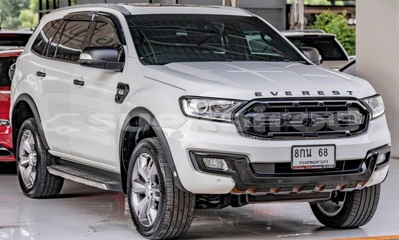 Buy Used Ford Everest White Car in Bangkok in Bangkok Buy Used Ford Everest White Car in Bangkok in Bangkok