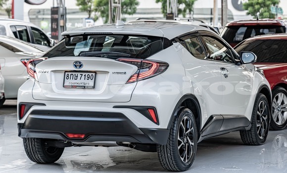 Buy Used Toyota Corolla Cross White Car in Bangkok in Bangkok Buy Used Toyota Corolla Cross White Car in Bangkok in Bangkok