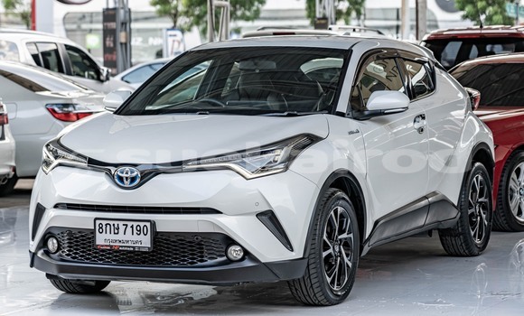 Buy Used Toyota Corolla Cross White Car in Bangkok in Bangkok Buy Used Toyota Corolla Cross White Car in Bangkok in Bangkok