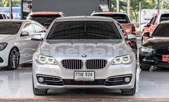 ซื้อ รถมือสอง BMW 5–Series เงิน รถยนต์ ใน %{เมือง} ใน กรุงเทพมหานคร ซื้อ รถมือสอง BMW 5–Series เงิน รถยนต์ ใน %{เมือง} ใน กรุงเทพมหานคร