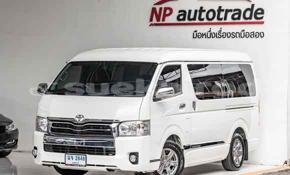 Buy Used Toyota Ventury White Car in Bangkok in Bangkok