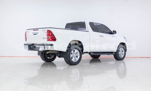 Buy Used Toyota Hiluxe Revo White Car in Bangkok in Bangkok Buy Used Toyota Hiluxe Revo White Car in Bangkok in Bangkok