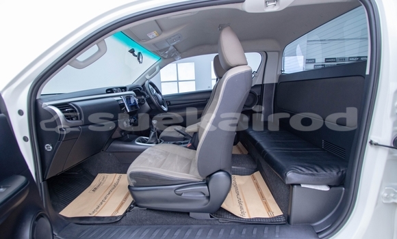 Buy Used Toyota Hiluxe Revo White Car in Bangkok in Bangkok Buy Used Toyota Hiluxe Revo White Car in Bangkok in Bangkok