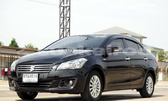ซื้อ รถมือสอง Suzuki Ciaz สีดำ รถยนต์ ใน %{เมือง} ใน กรุงเทพมหานคร