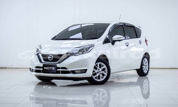 Buy Used Nissan Note White Car in Bangkok in Bangkok