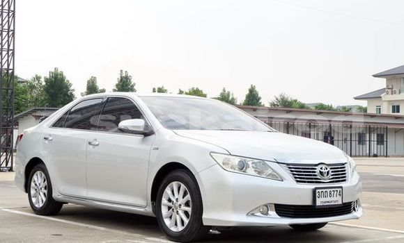 Buy Used Toyota Camry Silver Car in Bangkok in Bangkok Buy Used Toyota Camry Silver Car in Bangkok in Bangkok