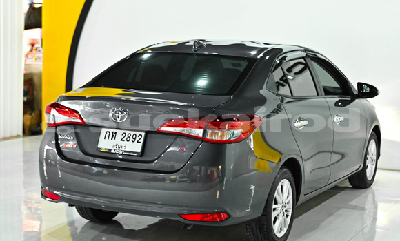 ซื้อ รถมือสอง Toyota Yaris Ativ สีดำ รถยนต์ ใน %{เมือง} ใน กรุงเทพมหานคร ซื้อ รถมือสอง Toyota Yaris Ativ สีดำ รถยนต์ ใน %{เมือง} ใน กรุงเทพมหานคร
