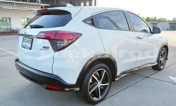 ซื้อ รถมือสอง Honda HR-V ขาว รถยนต์ ใน %{เมือง} ใน กรุงเทพมหานคร ซื้อ รถมือสอง Honda HR-V ขาว รถยนต์ ใน %{เมือง} ใน กรุงเทพมหานคร