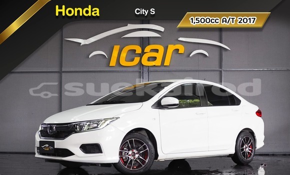 ซื้อ รถมือสอง Honda City ขาว รถยนต์ ใน %{เมือง} ใน กรุงเทพมหานคร