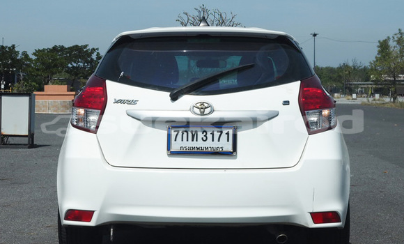 ซื้อ รถมือสอง Toyota Yaris ขาว รถยนต์ ใน %{เมือง} ใน กรุงเทพมหานคร ซื้อ รถมือสอง Toyota Yaris ขาว รถยนต์ ใน %{เมือง} ใน กรุงเทพมหานคร