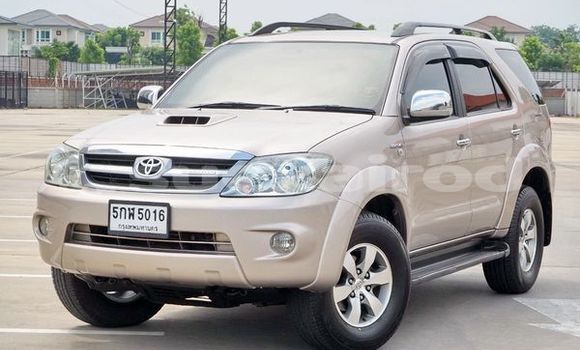Buy Used Toyota Fortuner Silver Car in Bangkok in Bangkok
