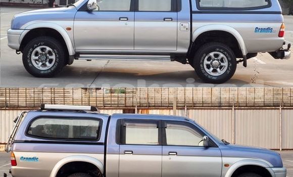 ซื้อ รถมือสอง Mitsubishi Grandis สีน้ำเงิน รถยนต์ ใน %{เมือง} ใน กรุงเทพมหานคร ซื้อ รถมือสอง Mitsubishi Grandis สีน้ำเงิน รถยนต์ ใน %{เมือง} ใน กรุงเทพมหานคร