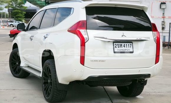 ซื้อ รถมือสอง Mitsubishi Pajero ขาว รถยนต์ ใน %{เมือง} ใน กรุงเทพมหานคร ซื้อ รถมือสอง Mitsubishi Pajero ขาว รถยนต์ ใน %{เมือง} ใน กรุงเทพมหานคร