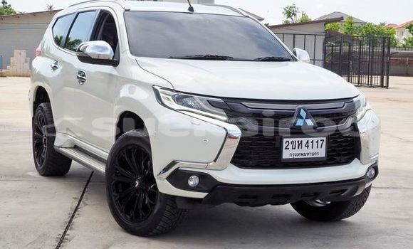 ซื้อ รถมือสอง Mitsubishi Pajero ขาว รถยนต์ ใน %{เมือง} ใน กรุงเทพมหานคร ซื้อ รถมือสอง Mitsubishi Pajero ขาว รถยนต์ ใน %{เมือง} ใน กรุงเทพมหานคร