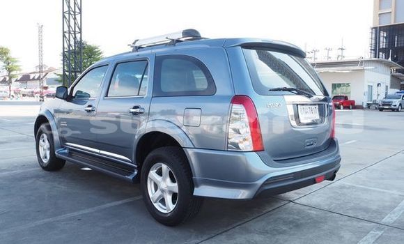 Buy Used Isuzu MU-7 Silver Car in Bangkok in Bangkok Buy Used Isuzu MU-7 Silver Car in Bangkok in Bangkok