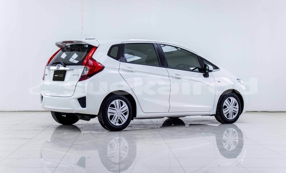 ซื้อ รถมือสอง Honda Jazz ขาว รถยนต์ ใน %{เมือง} ใน กรุงเทพมหานคร ซื้อ รถมือสอง Honda Jazz ขาว รถยนต์ ใน %{เมือง} ใน กรุงเทพมหานคร