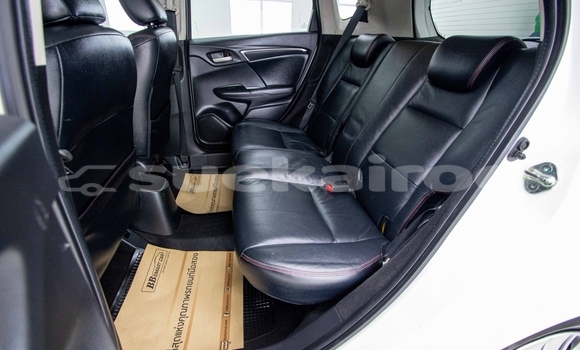 ซื้อ รถมือสอง Honda Jazz ขาว รถยนต์ ใน %{เมือง} ใน กรุงเทพมหานคร ซื้อ รถมือสอง Honda Jazz ขาว รถยนต์ ใน %{เมือง} ใน กรุงเทพมหานคร