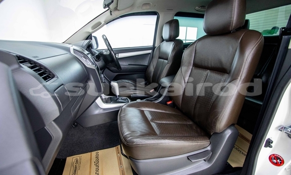 Buy Used Isuzu D-Max White Car in Bangkok in Bangkok Buy Used Isuzu D-Max White Car in Bangkok in Bangkok