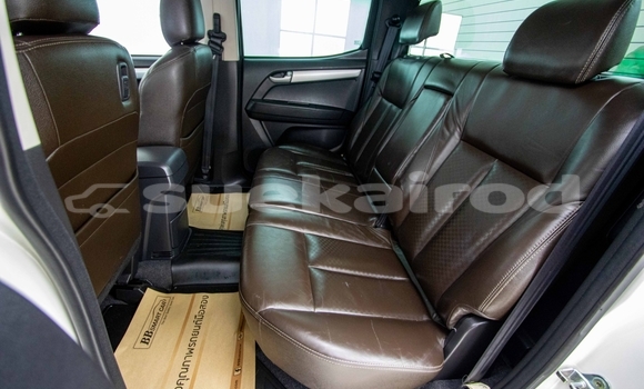 Buy Used Isuzu D-Max White Car in Bangkok in Bangkok Buy Used Isuzu D-Max White Car in Bangkok in Bangkok