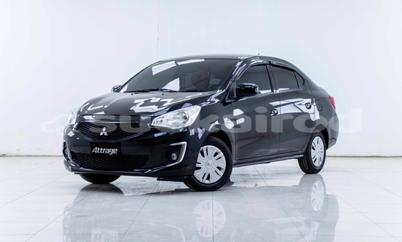 ซื้อ รถมือสอง Mitsubishi Attrage สีดำ รถยนต์ ใน %{เมือง} ใน กรุงเทพมหานคร