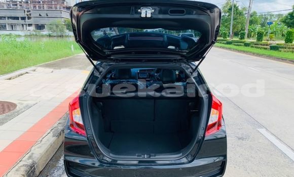 ซื้อ รถมือสอง Honda Jazz สีดำ รถยนต์ ใน %{เมือง} ใน กรุงเทพมหานคร ซื้อ รถมือสอง Honda Jazz สีดำ รถยนต์ ใน %{เมือง} ใน กรุงเทพมหานคร