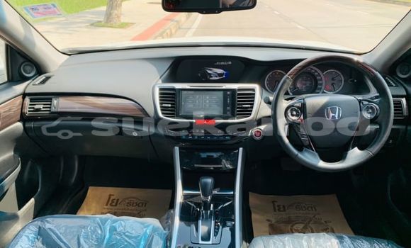 ซื้อ รถมือสอง Honda Accord ขาว รถยนต์ ใน %{เมือง} ใน กรุงเทพมหานคร ซื้อ รถมือสอง Honda Accord ขาว รถยนต์ ใน %{เมือง} ใน กรุงเทพมหานคร