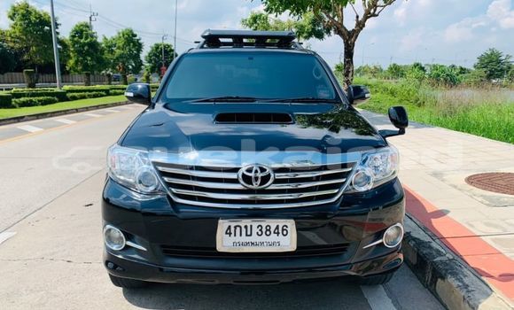 ซื้อ รถมือสอง Toyota Fortuner สีดำ รถยนต์ ใน %{เมือง} ใน กรุงเทพมหานคร ซื้อ รถมือสอง Toyota Fortuner สีดำ รถยนต์ ใน %{เมือง} ใน กรุงเทพมหานคร