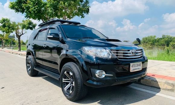 ซื้อ รถมือสอง Toyota Fortuner สีดำ รถยนต์ ใน %{เมือง} ใน กรุงเทพมหานคร ซื้อ รถมือสอง Toyota Fortuner สีดำ รถยนต์ ใน %{เมือง} ใน กรุงเทพมหานคร