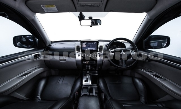 ซื้อ รถมือสอง Mitsubishi Pajero Sport อื่น ๆ รถยนต์ ใน %{เมือง} ใน กรุงเทพมหานคร ซื้อ รถมือสอง Mitsubishi Pajero Sport อื่น ๆ รถยนต์ ใน %{เมือง} ใน กรุงเทพมหานคร