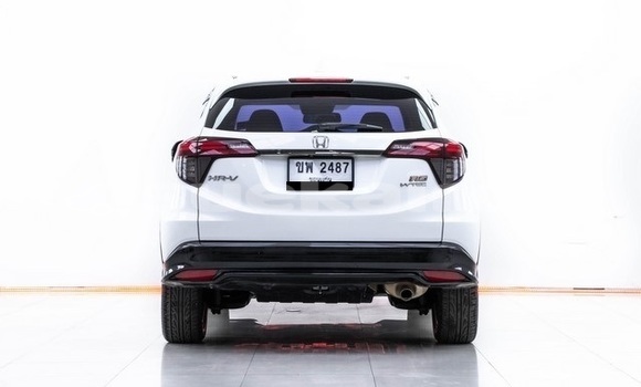 Buy Used Honda HRâV White Car in Bangkok in Bangkok Buy Used Honda HRâV White Car in Bangkok in Bangkok