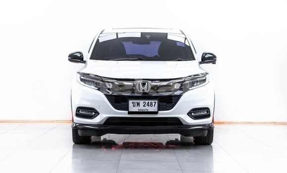 Buy Used Honda HRâV White Car in Bangkok in Bangkok Buy Used Honda HRâV White Car in Bangkok in Bangkok